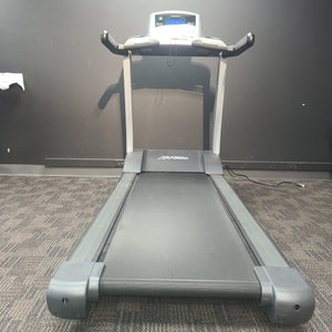 Life Fitness T3 Treadmill w/ Go Console — [Display Model]